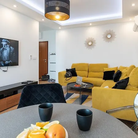 Wola Luxury Apartment Warsaw
