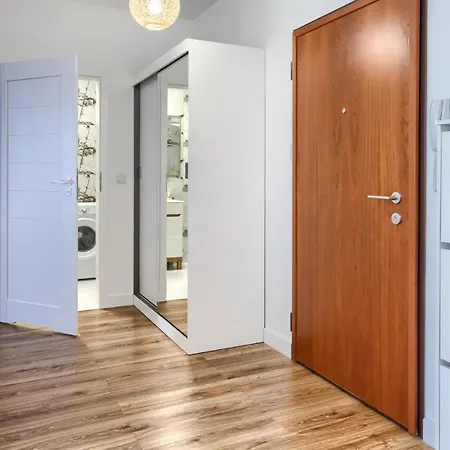 Apartment Wola Luxury Warsaw