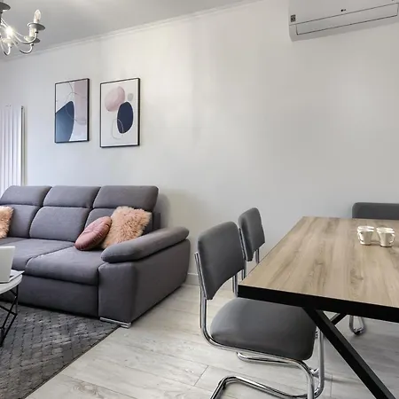 Апартаменты Wola Luxury Варшава