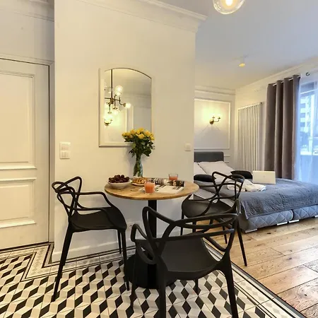 Apartment Wola Luxury *