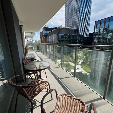 Wola Luxury Apartment *