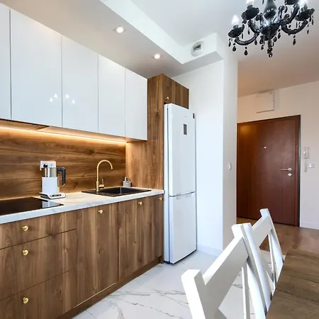 Wola Luxury Apartamento *
