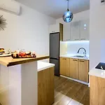 Wola Luxury Apartment