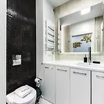 Apartment Wola Luxury