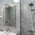 Wola Luxury *
