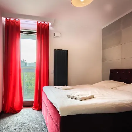 Wola Luxury Warschau