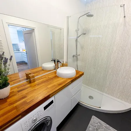 Appartement Wola Luxury Warschau