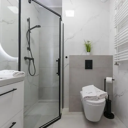Wola Luxury Apartament *