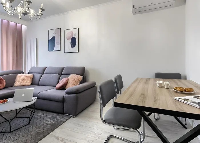 Apartment Wola Luxury Warsaw
