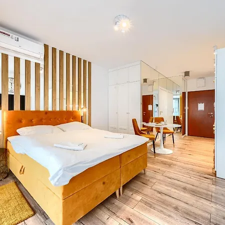 Wola Luxury Apartmán