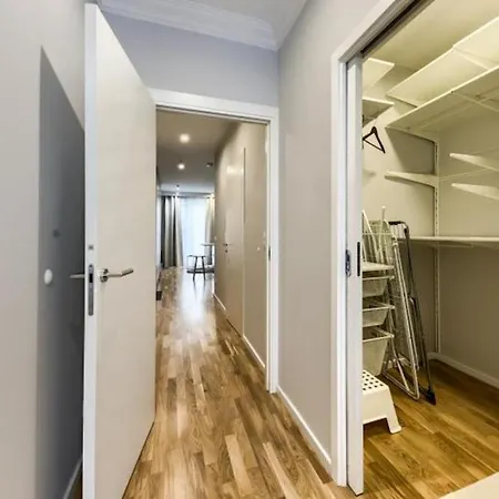 Wola Luxury * Varšava