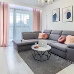 Wola Luxury